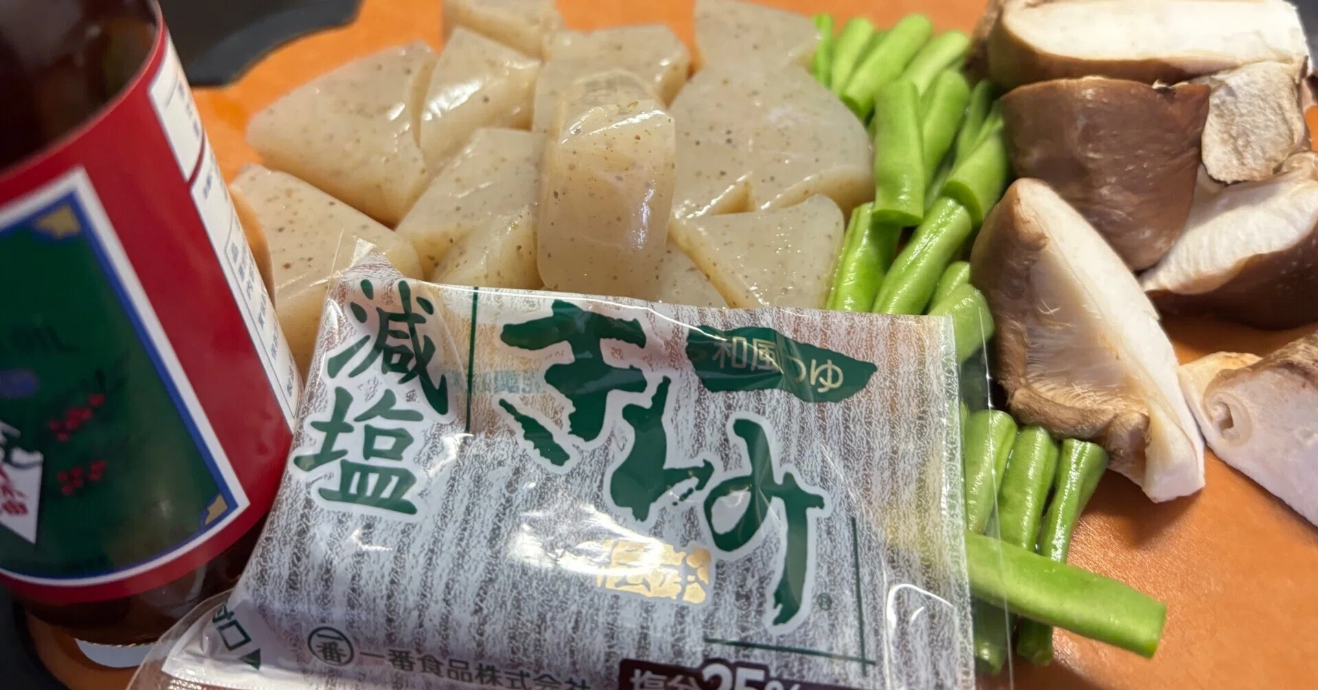 Stir-fried and simmered konjac, simmered eggplant and deep-fried