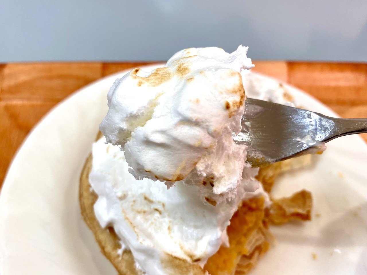 レモンパイの良さをみんなに知ってほしい 昭和感満載のスイーツが令和になった今キている へんてこグルメガイド 矢崎 Note レモンパイの良さをみんなに知ってほしい 昭和感満載のスイーツが令和になった今キている へんてこグルメガイド 矢崎 Note