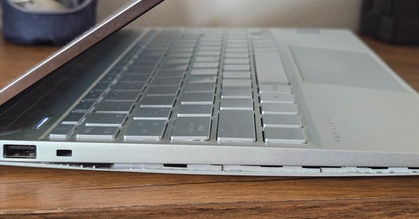 HP Spectre 13-v107TU 売却できました。｜でぃーえぬ