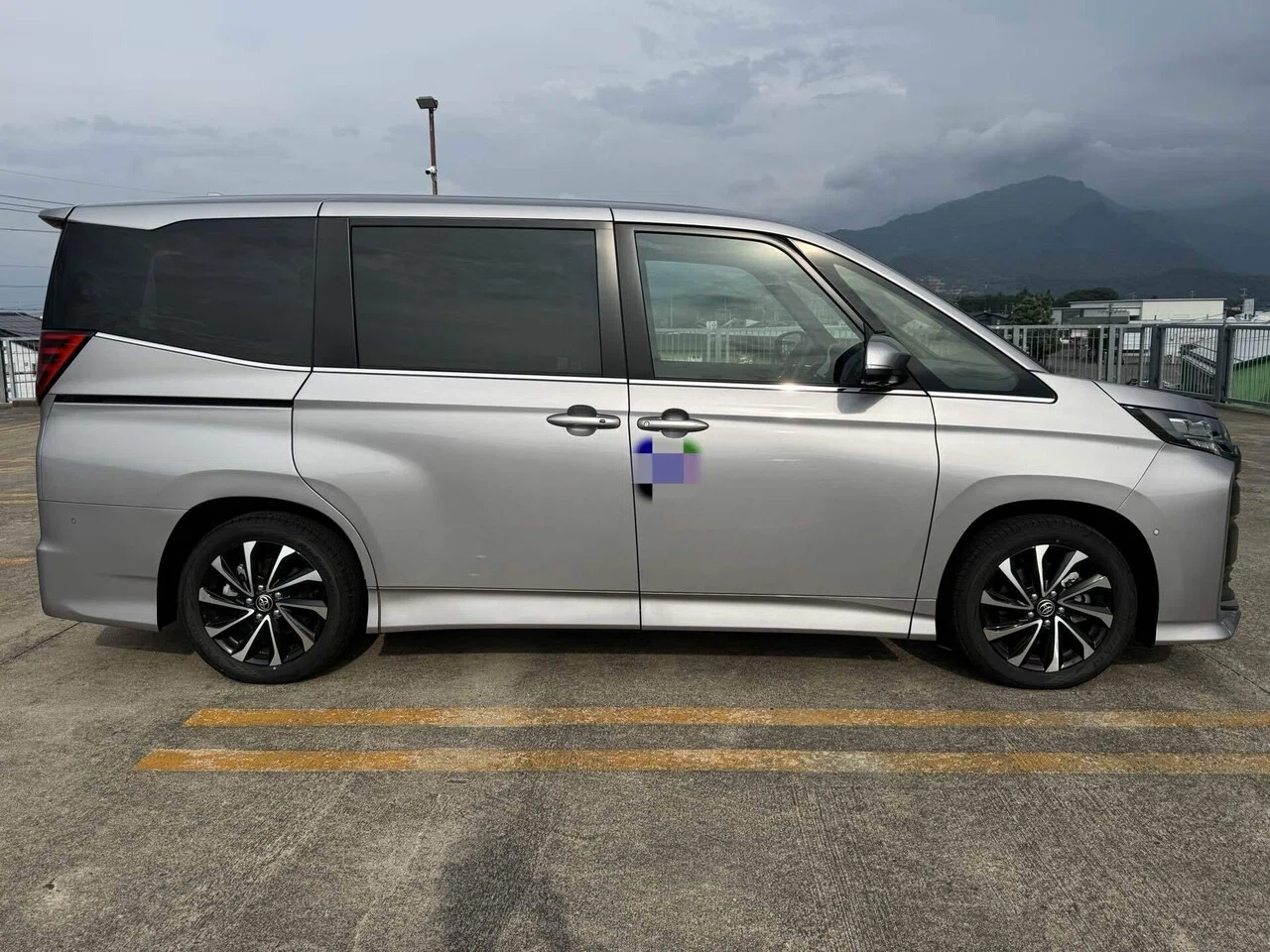 ノア❣️ 試乗レビュー168、169台目 トヨタ ノア(4代目 90系) HV｜ビタミン