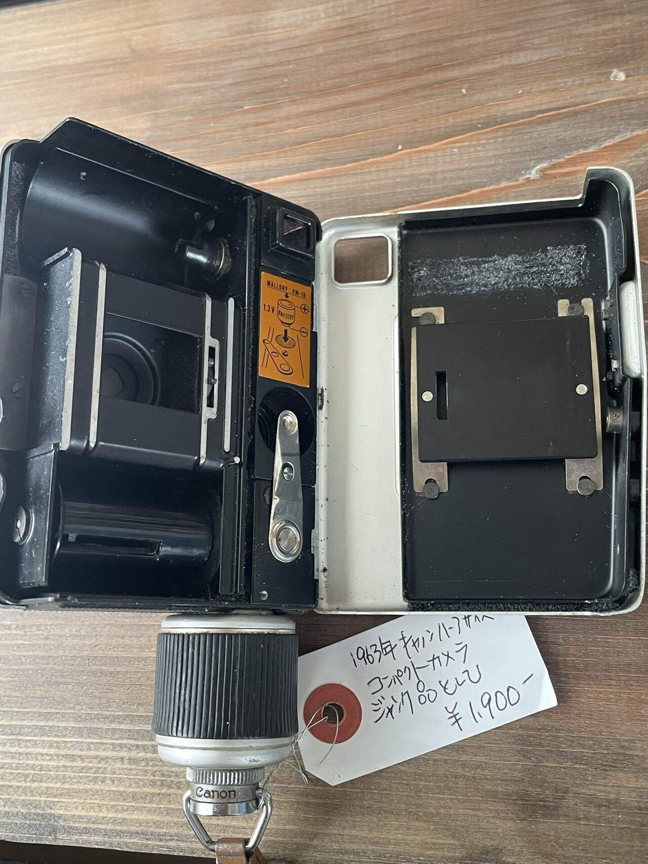 フィルムカメラ　【整備、完動品】　CANON DIAL35 Canon Dial 35 Half Frame 35mm Film Camera w/ 28mm Lens (Pre
