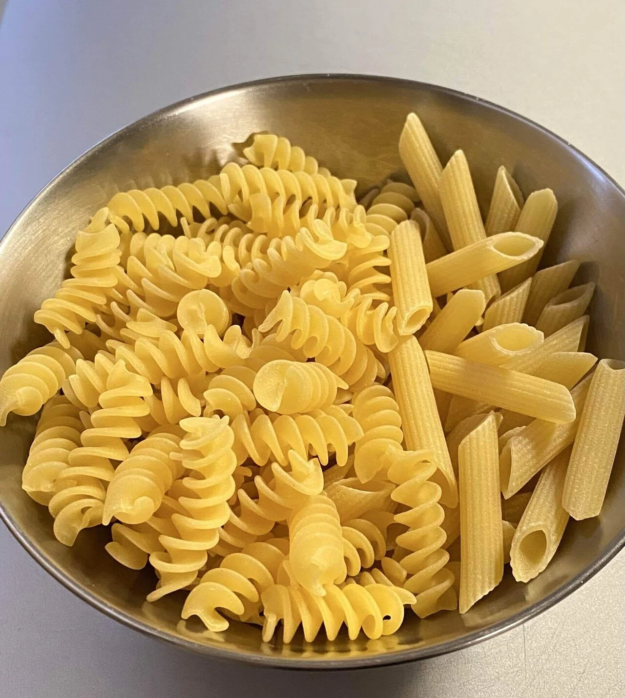 パスタのくるくる形状と味の絡み｜おらんじぇっと