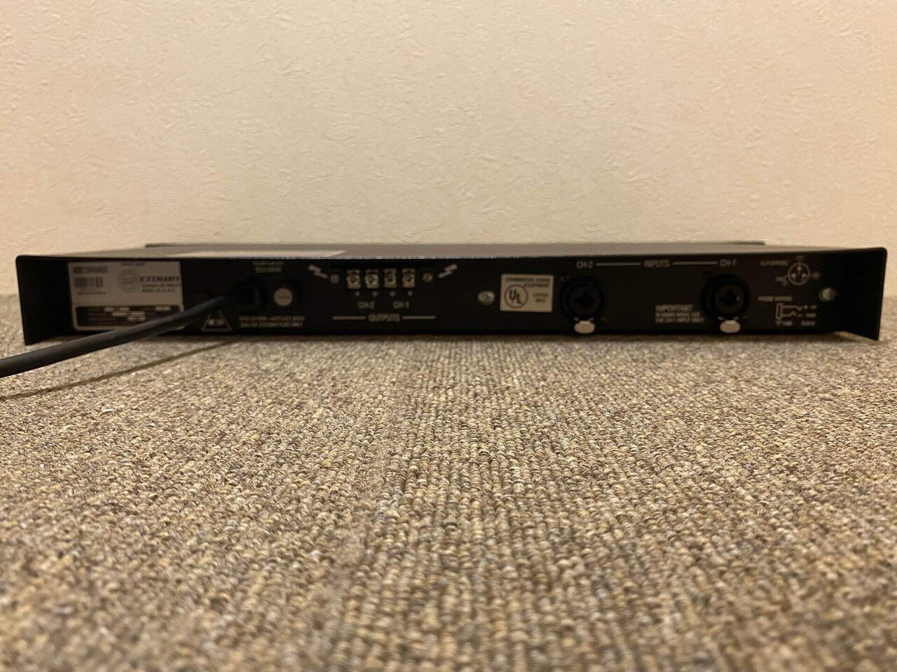 希少 crown D-45 パワーアンプ 名機 プロ用機材の実力が感じられる一台