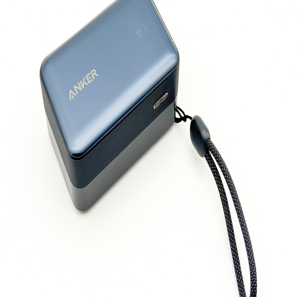 スマホアクセサリー Anker Nano Power Bank 10000mAh 45W Anker Nano Power Bank (10000mAh, 45W, 巻取り式 USB-C ケーブル