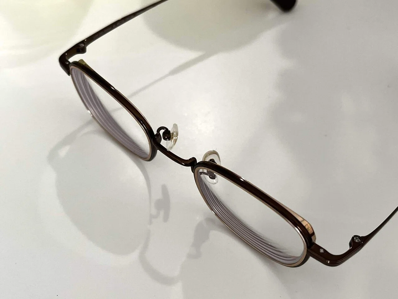 目が小さくならない眼鏡」を買ってみた｜アワモト ノノ