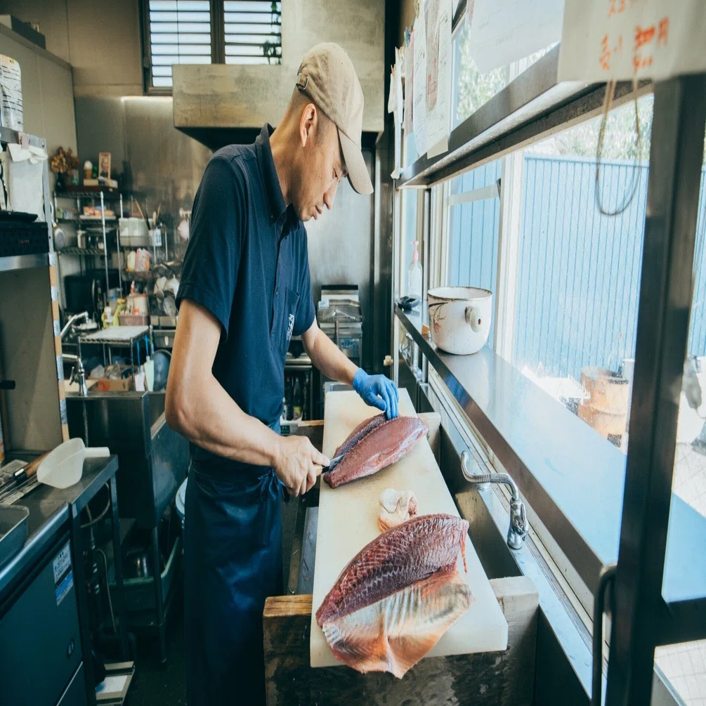 魚屋 四万十町のカツオなら藤原鮮魚店！100年続く老舗が守る伝統の味