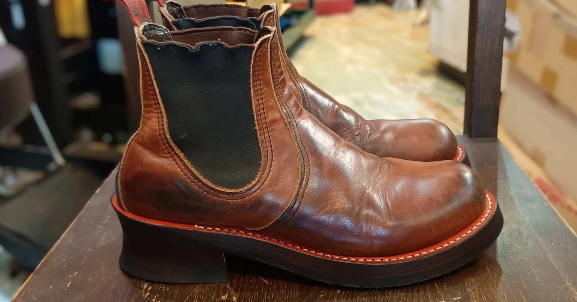 Resole/ソールカスタム】Red Wing#8897 Chelsea+vibram#430｜CREA 