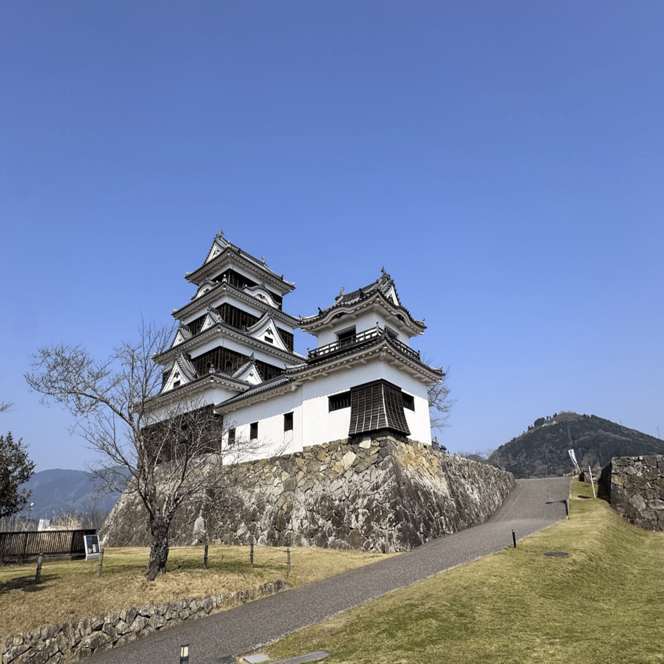 日本100名城 No.82 大洲城（愛媛）｜おみず。城と山