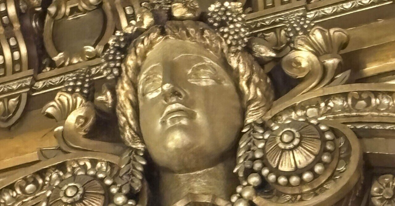 オペラ・ガルニエで家族で宝探し | GetYourGuide 【 超希少 】重さ3.38