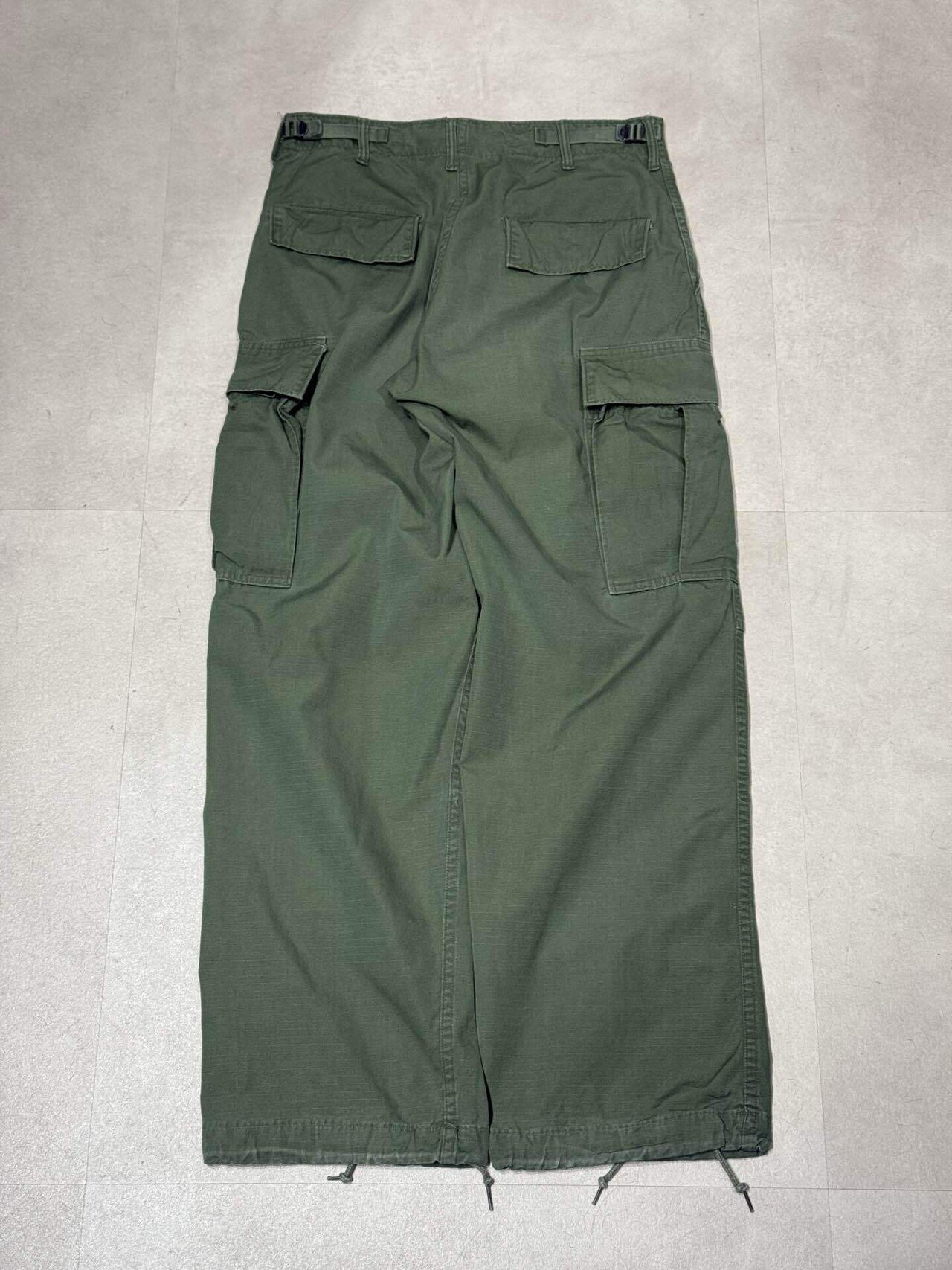 ベトナム戦争時のジャングルファティーグパンツ　実物　前期型ノンリップストップ生地 実物 1960年代 アメリカ軍 3rd Model ジャングルファティーグ