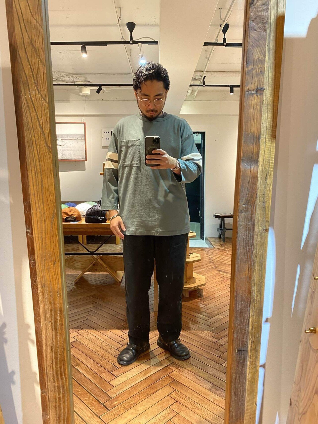 スウェットの最高峰、吊り編みの魅力。TWOMOONの定番が入荷。｜Mr