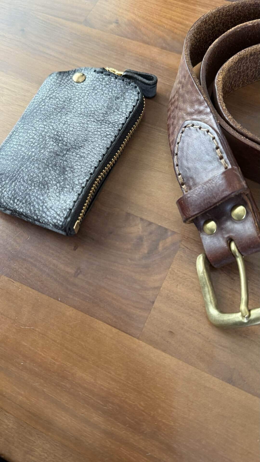 最初は奥さんに不評だった…HERZスマートキーケースを育てる日々