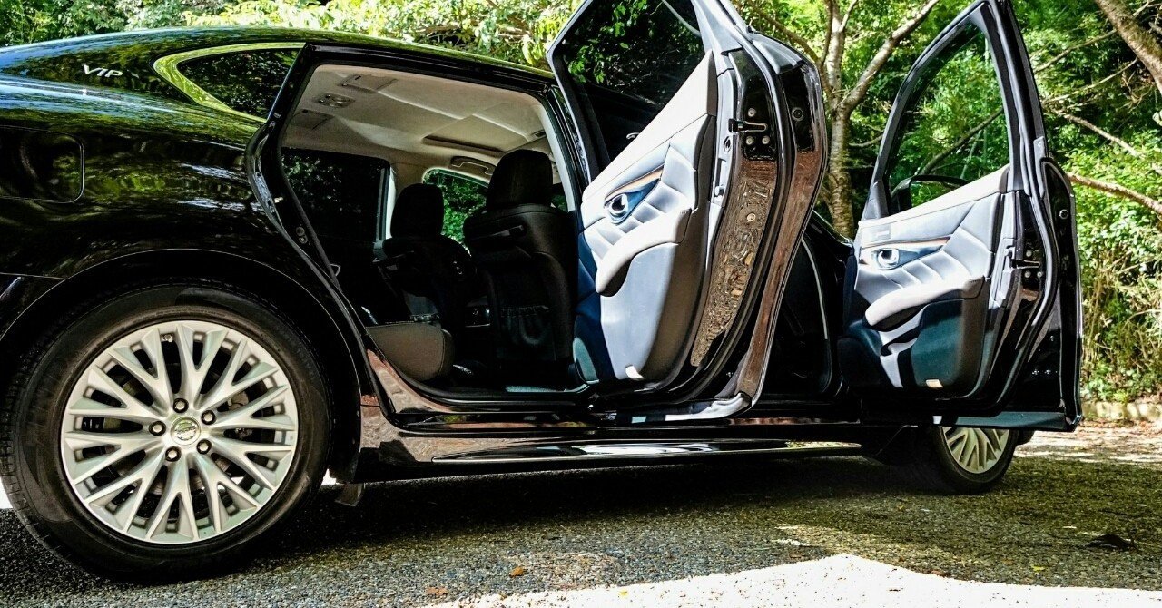 黒塗りの高級車は本当に煽られないのか検証 やんじぇ Note
