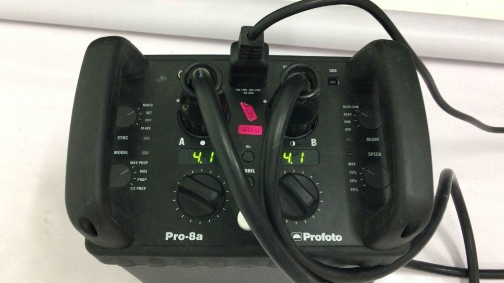 大型ストロボ（ジェネレーター＋ストロボヘッド）の基本的な