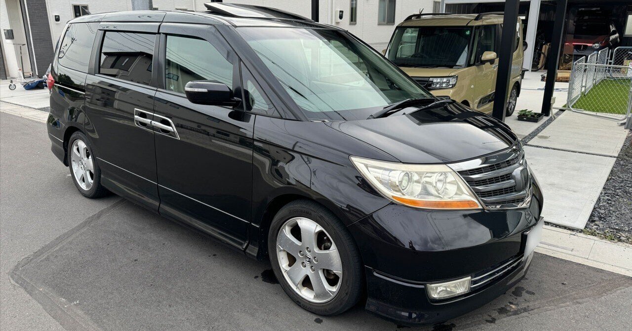 ネットで定期的にバズる車「エリシオンプレステージ（3.5L）」｜くる