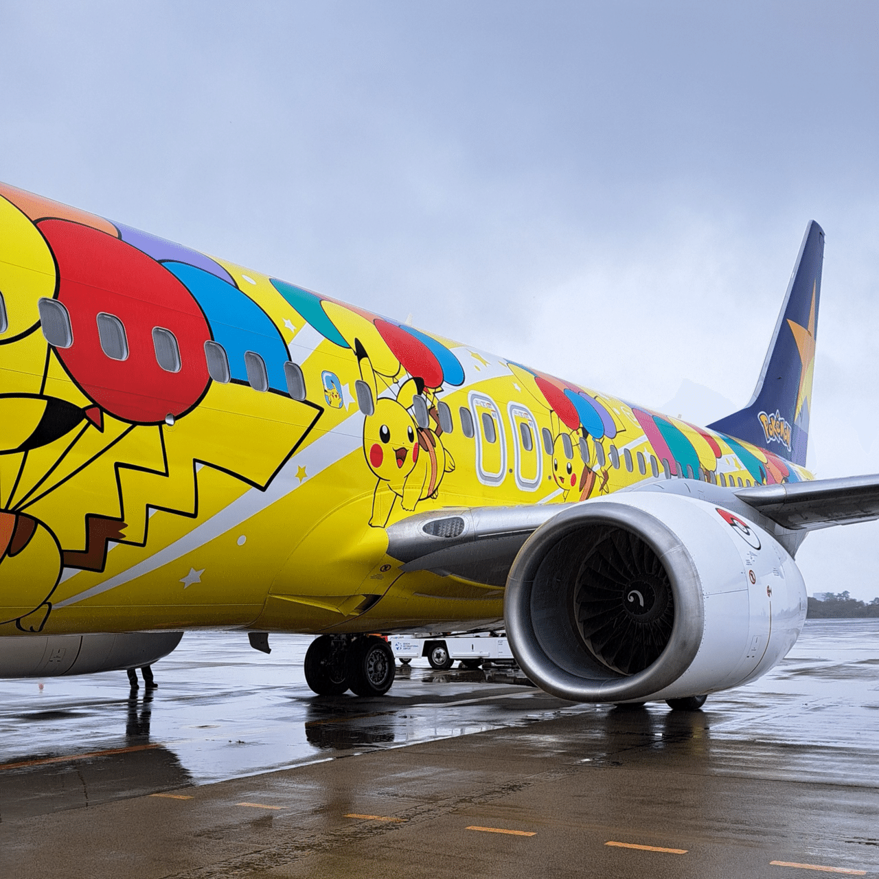 スカイマークのピカチュウジェットが可愛すぎるので乗ってみた話｜しろた