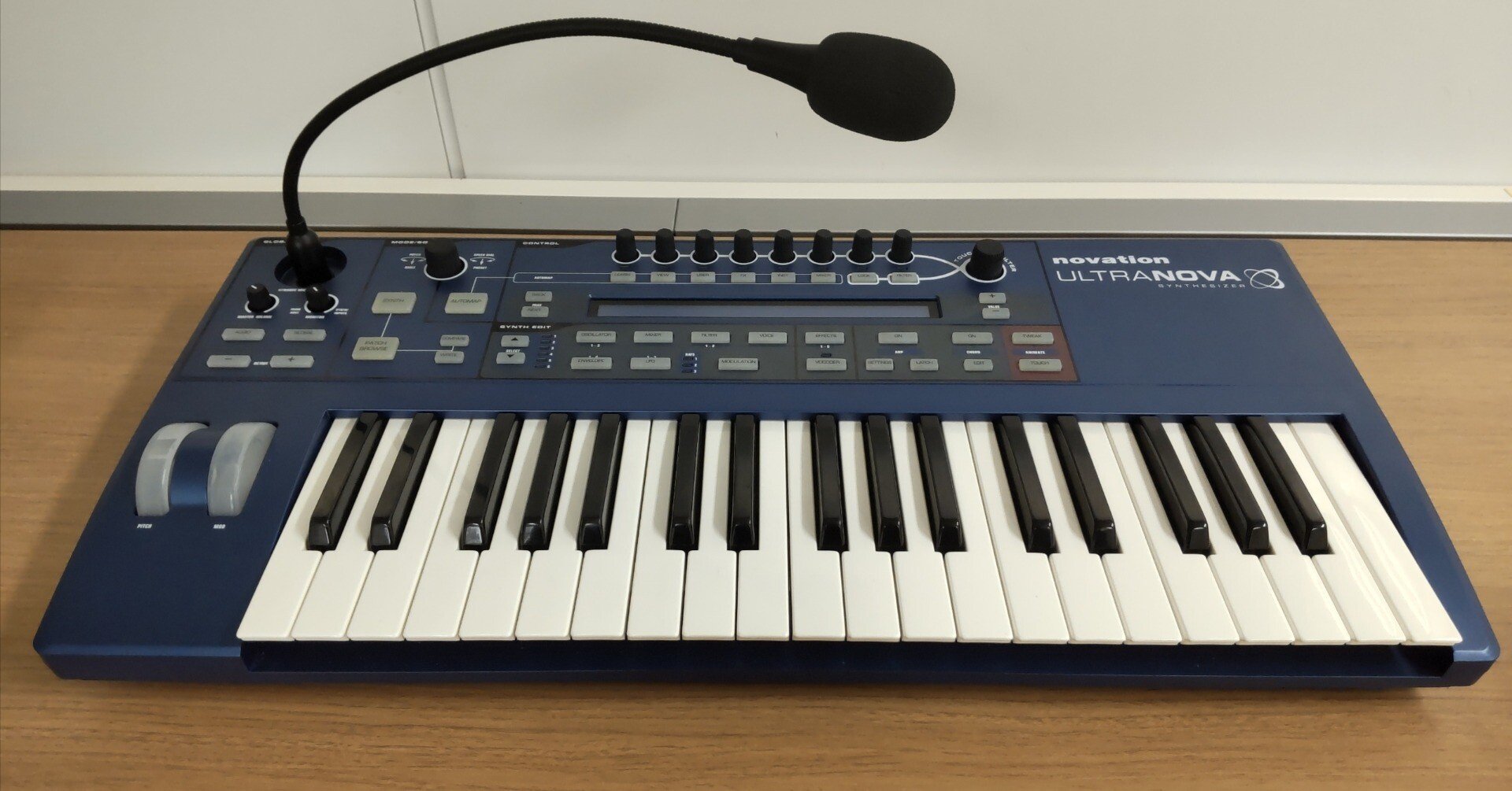 Novation UltraNova レビュー｜浅貝虚