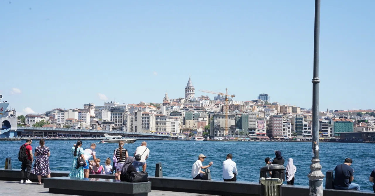 The Value of a Zero-Yen Smile - The Smiles of Turkish Middle-Aged Men ...