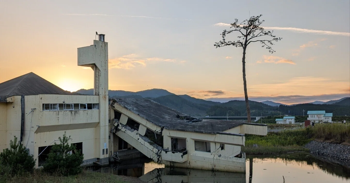 あの日見た町並みを思い出しながら東日本大震災津波伝承館・高田松原