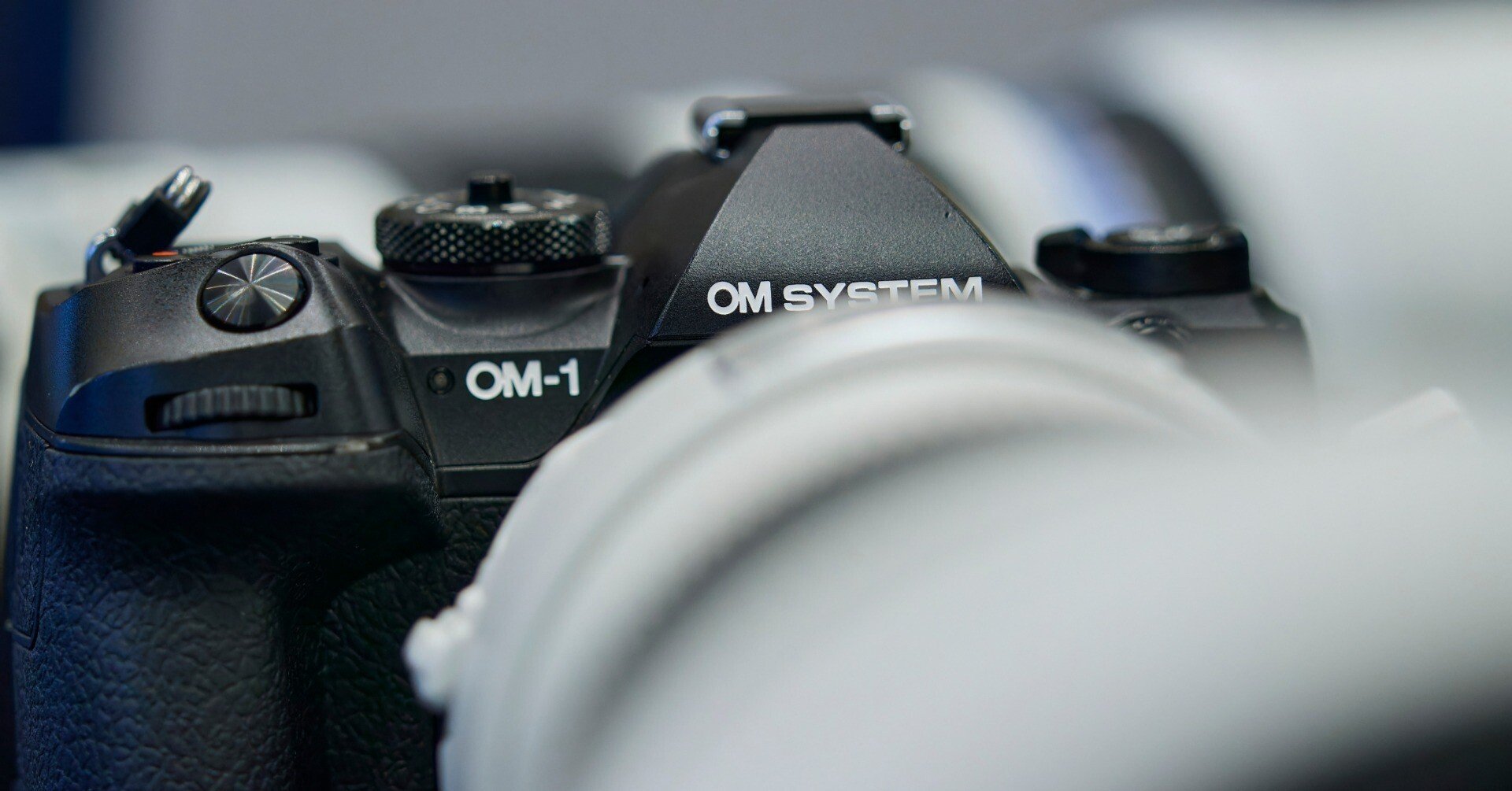 触ってきました OMSYSTEMの本気 M.ZUIKO DIGITAL ED 50-200mm F2.8 IS