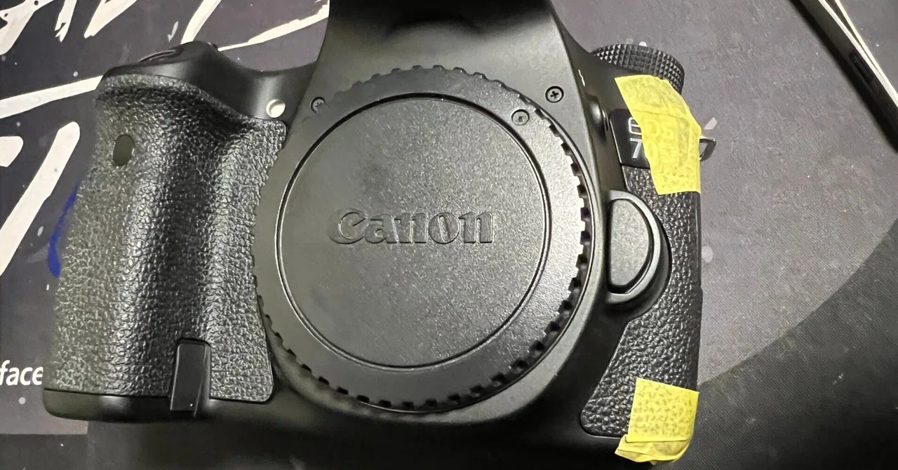 Canon 70D ボディ本体 ※画面割れ有り EOS70Dいじり壊しました。｜bits and bobs my hobby