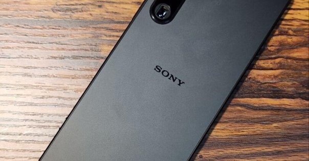 機種変更から約1年】SONY Xperia 1 IVをレビュー｜齊藤優太