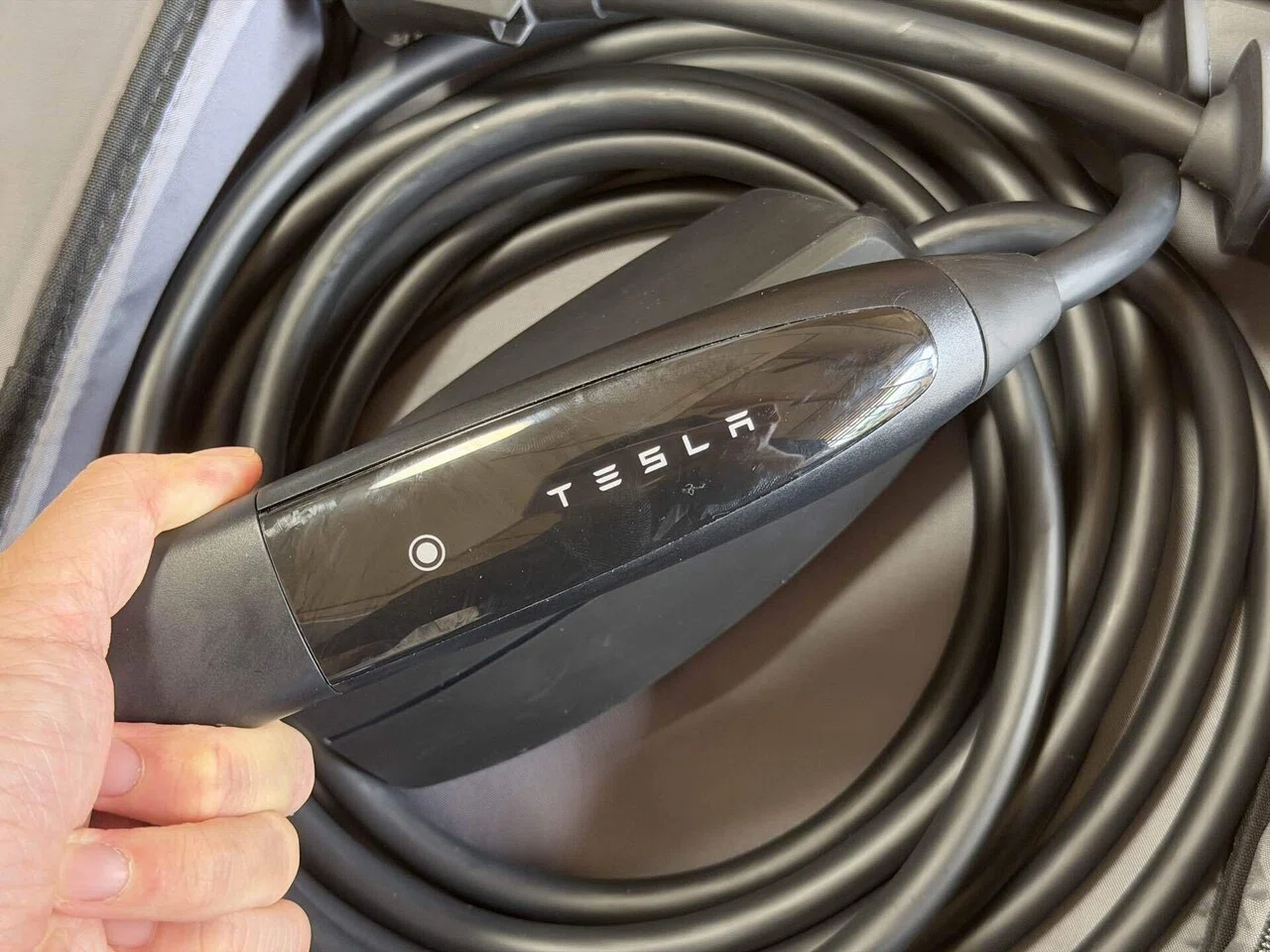 Tesla モバイルコネクター購入ガイド / 自宅充電まとめ｜TANI