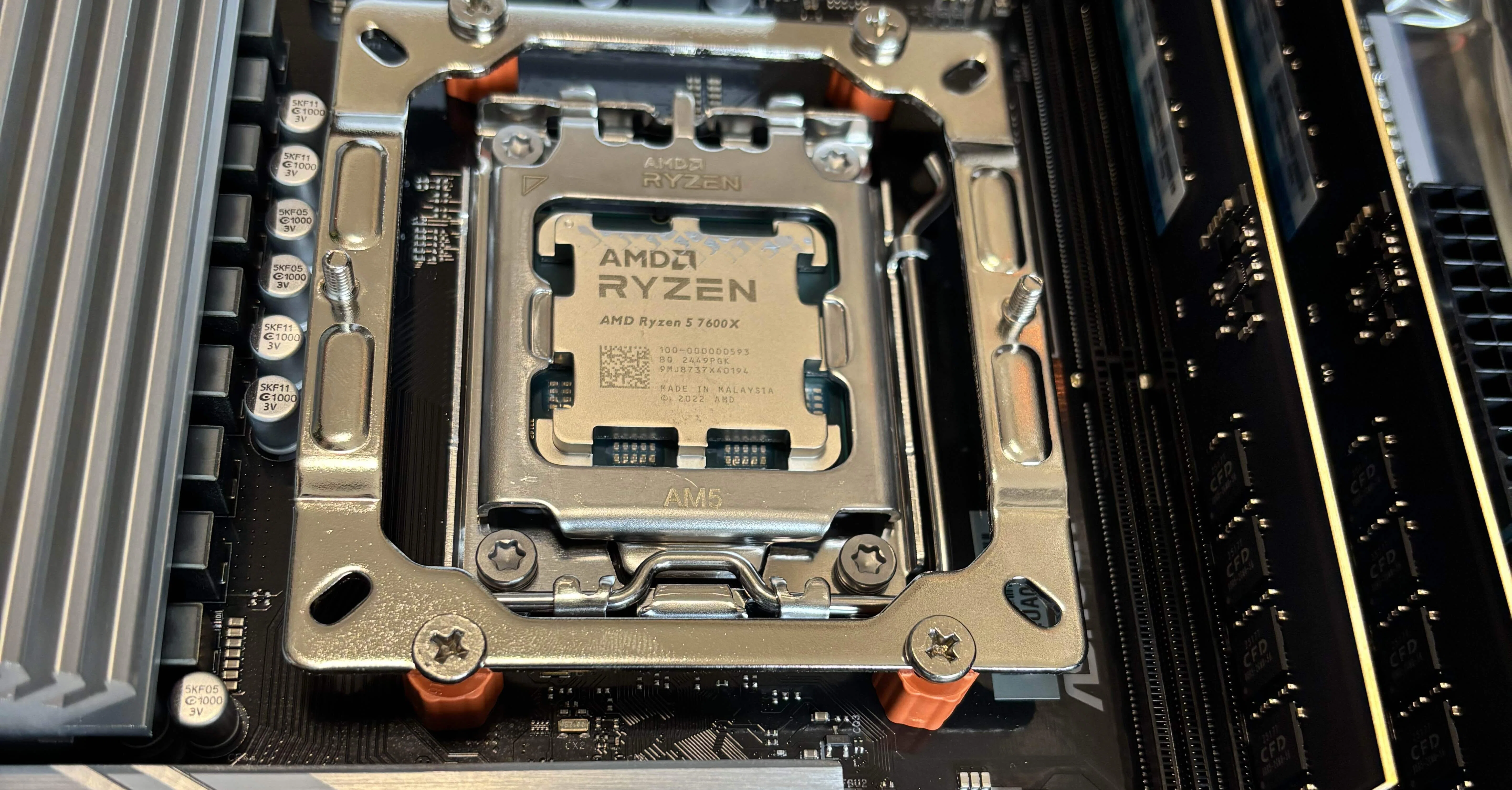 はじめての自作PCを8万円台で作った。｜deltaの輪郭