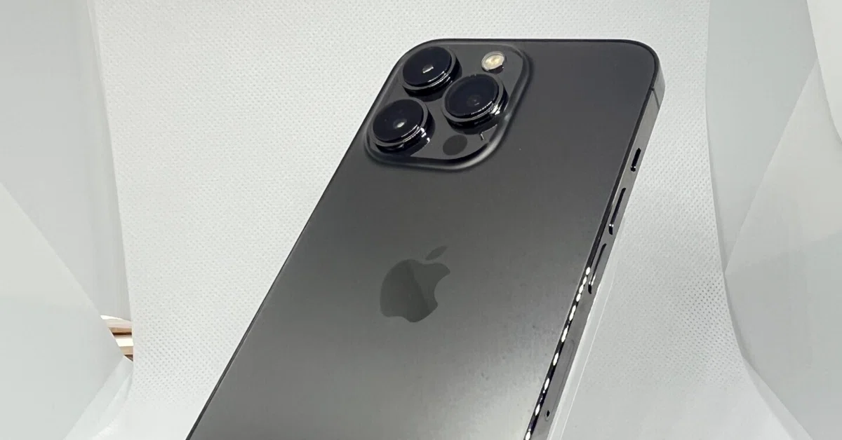 3本日の成果】リアカメラ修理 iphone 13 pro 256GB グラファイト 3本日の成果】リアカメラ修理 iphone 13 pro 256GB グラファイト