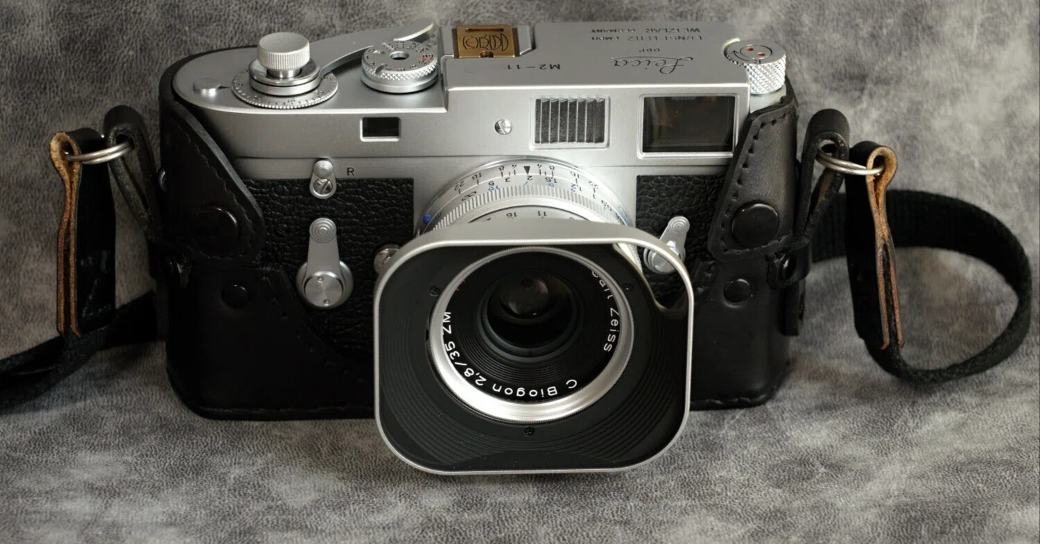 41．CARL ZEISS C BIOGON T* 2,8/35 ZMに装着する角形フードについて