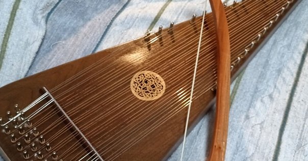 ネパール　龍笛 吹物 龍笛 筒・袋 横笛用ハードケース 2管用 | 武蔵野楽器