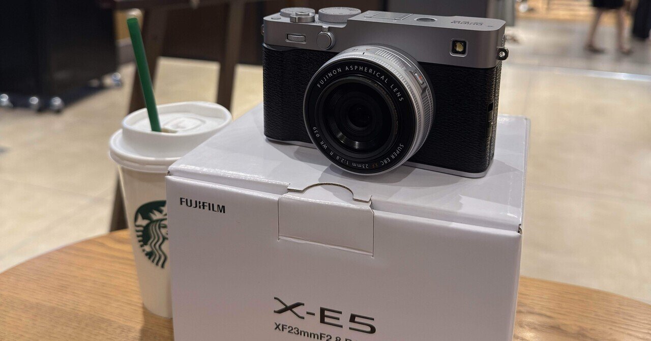 【レザーケース付き】FUJIFILM X100F ミラーレス一眼【音出ません】 レザーケース付き】FUJIFILM X100F ミラーレス一眼【音出ません】