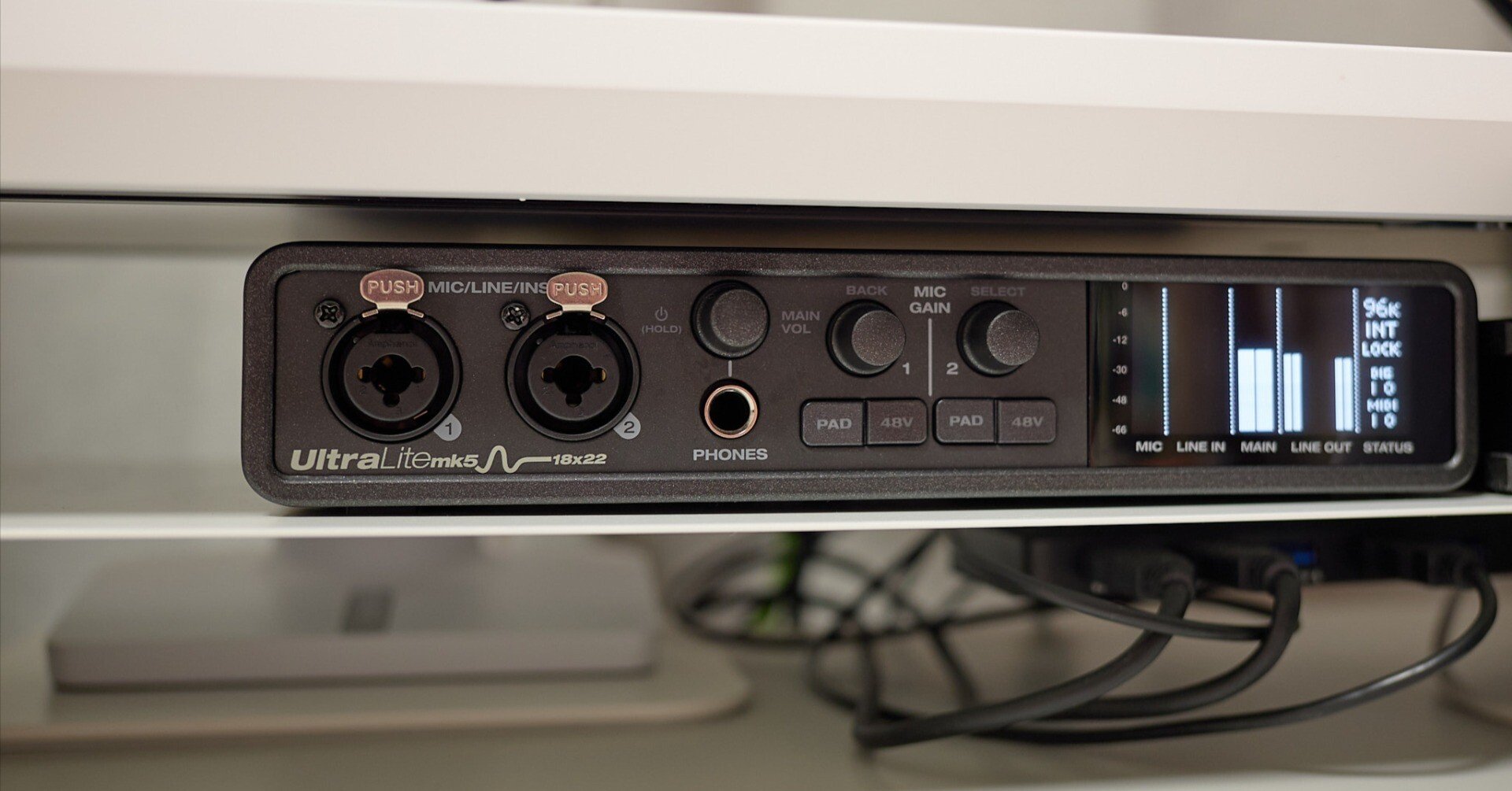 MOTU] あたらしい Audio Interface と [Ultralite MK5]｜しょっさん