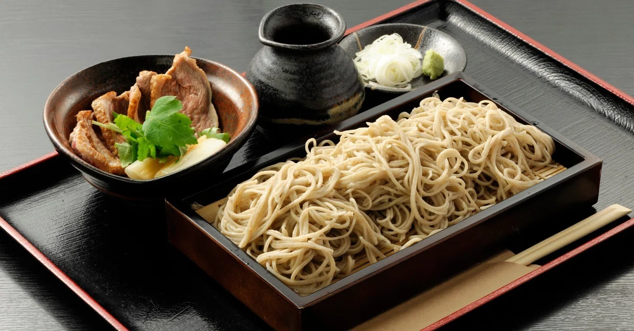 蕎麦せいろ　5客セット　貴舟盛り黒天朱　底なし 手順公開】埼玉・草加市「手打ち蕎麦 英道庵」の自家製麺の技術｜近代