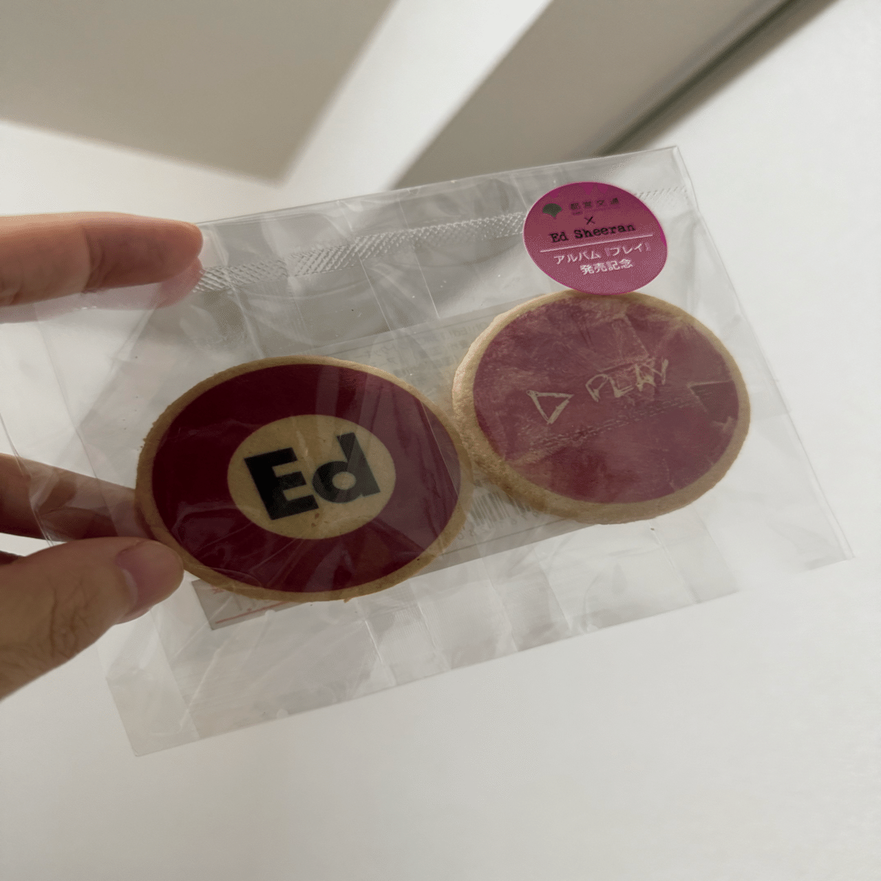 詰めが甘いのが逆に良い？ エド・シーラン×都営大江戸線 コラボ「Oh!Ed