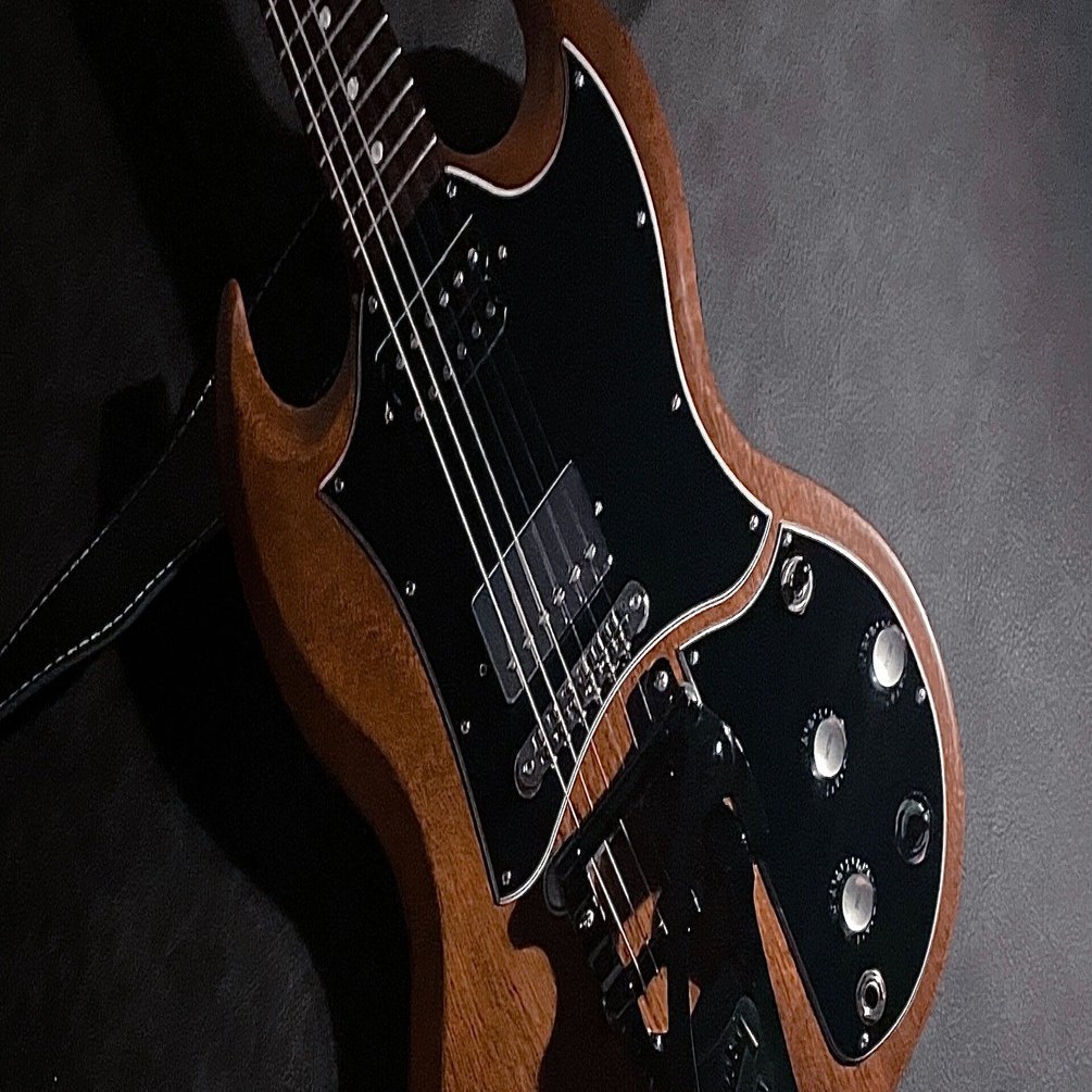 3 量産型をワンオフ機に（Gibson SG）｜Reon Fujii