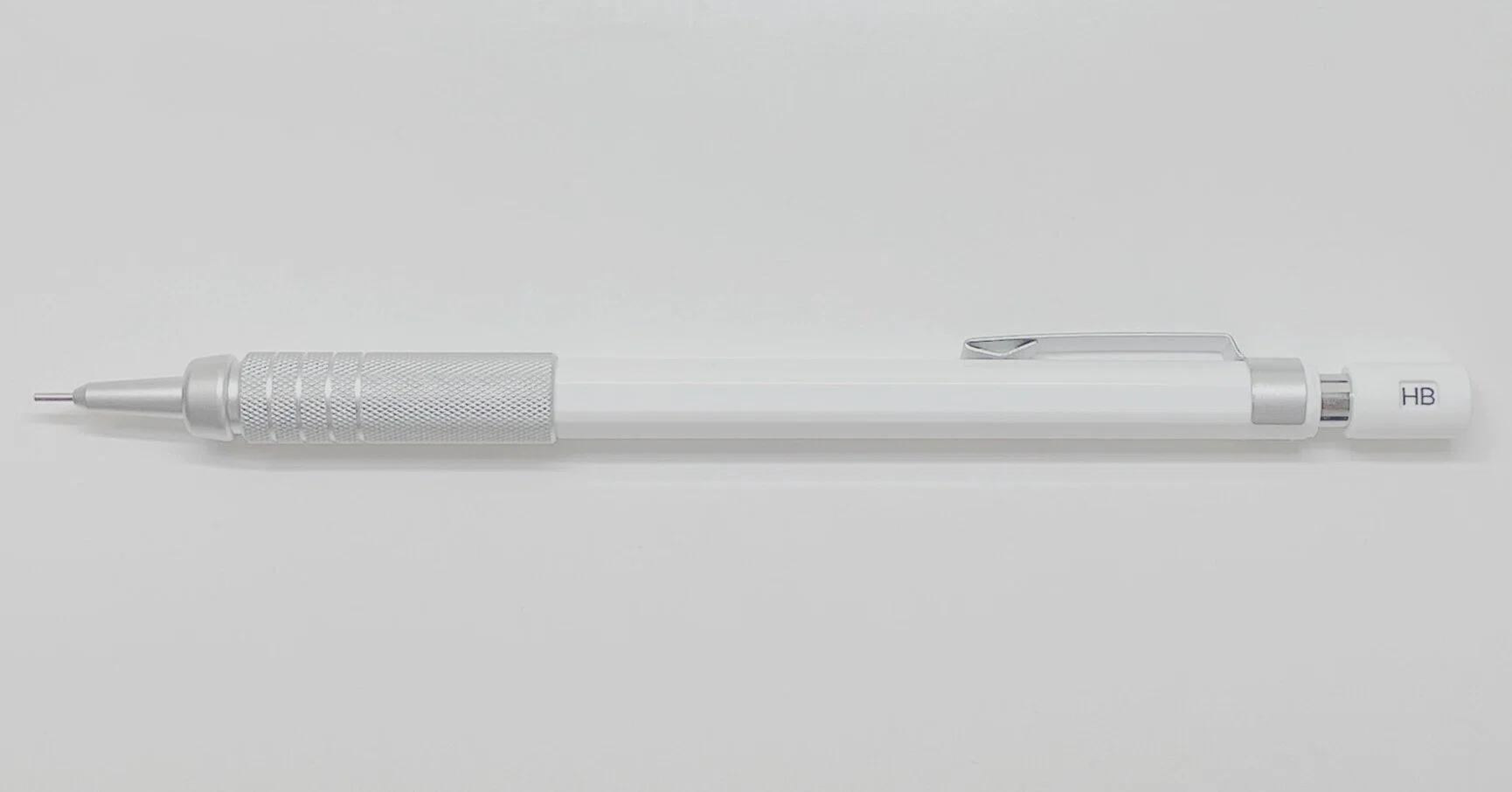 外観的にはとても良くて使いたくなる無印良品「低重心シャープペン