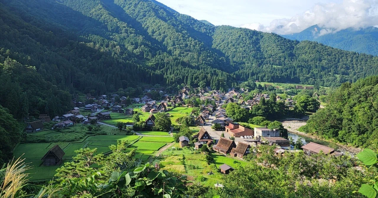 【中央高地編】日本一周ひとり旅|文化と自然の頂点、白川郷と王ヶ鼻|からす|ひとり旅