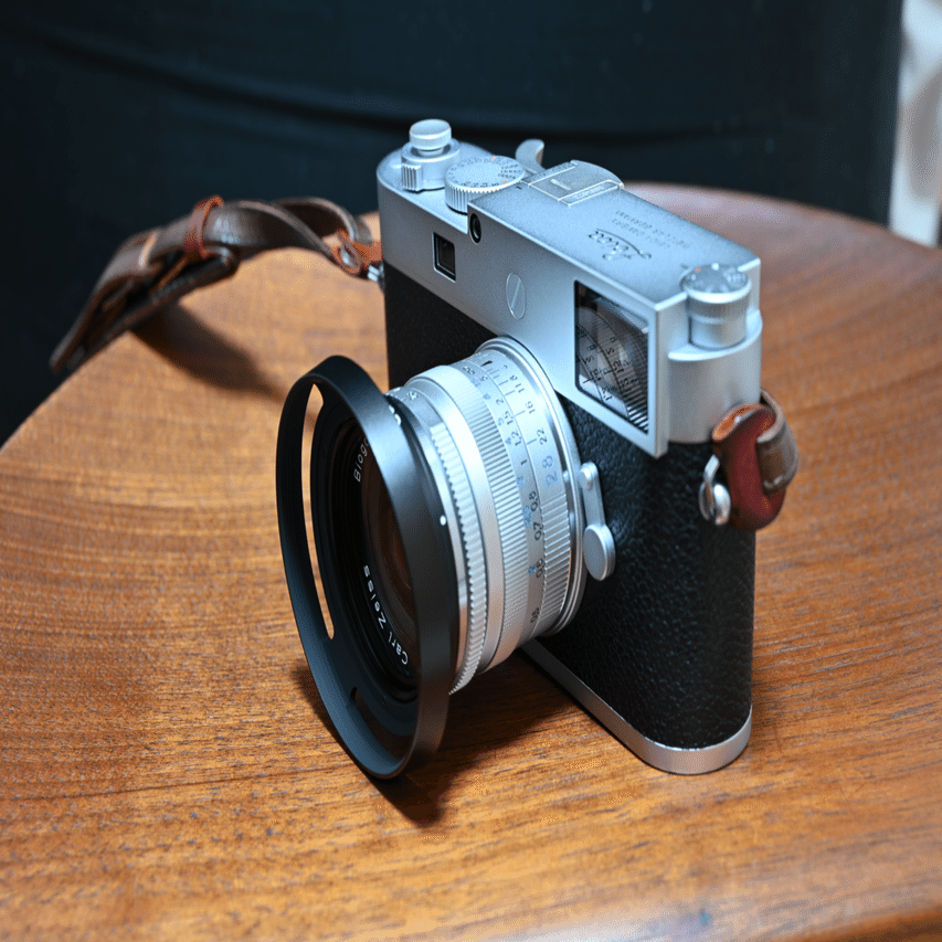 ZEISS Biogon T* 2,8/28 ZM｜と ご り ん