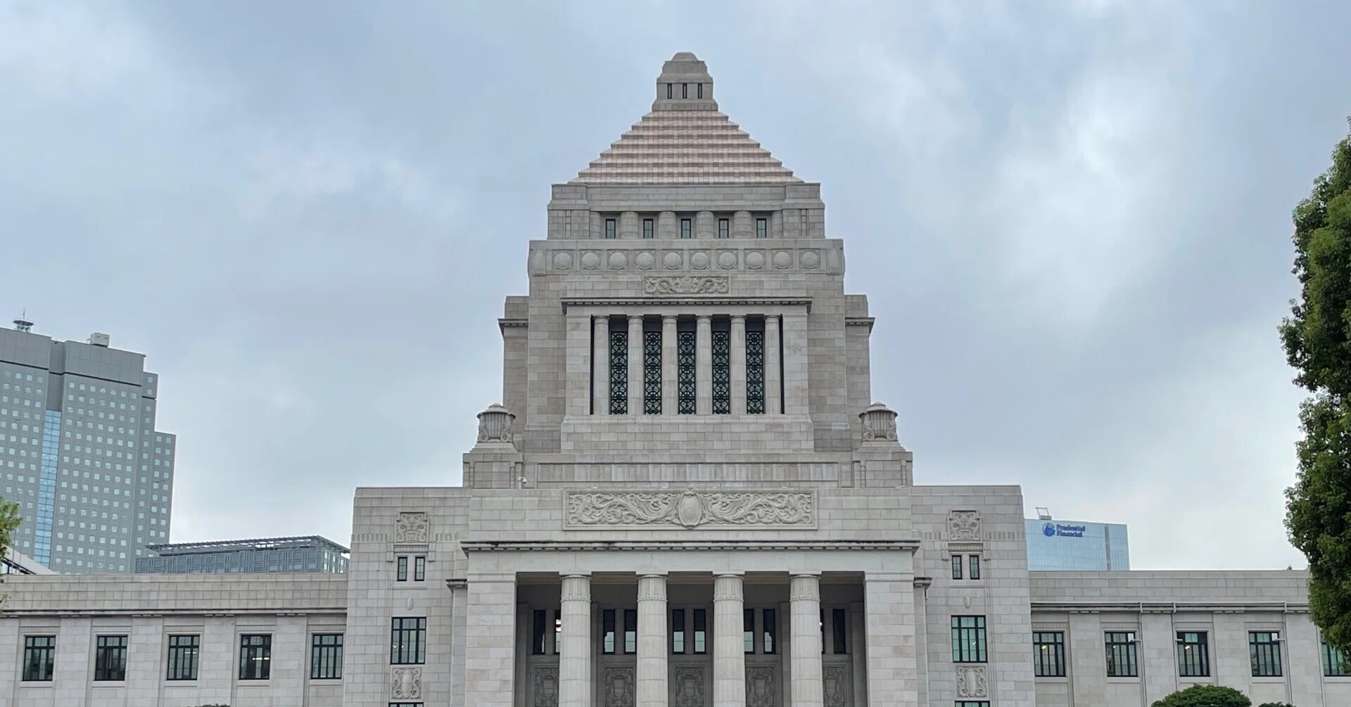 麻生 帽子 なぜ