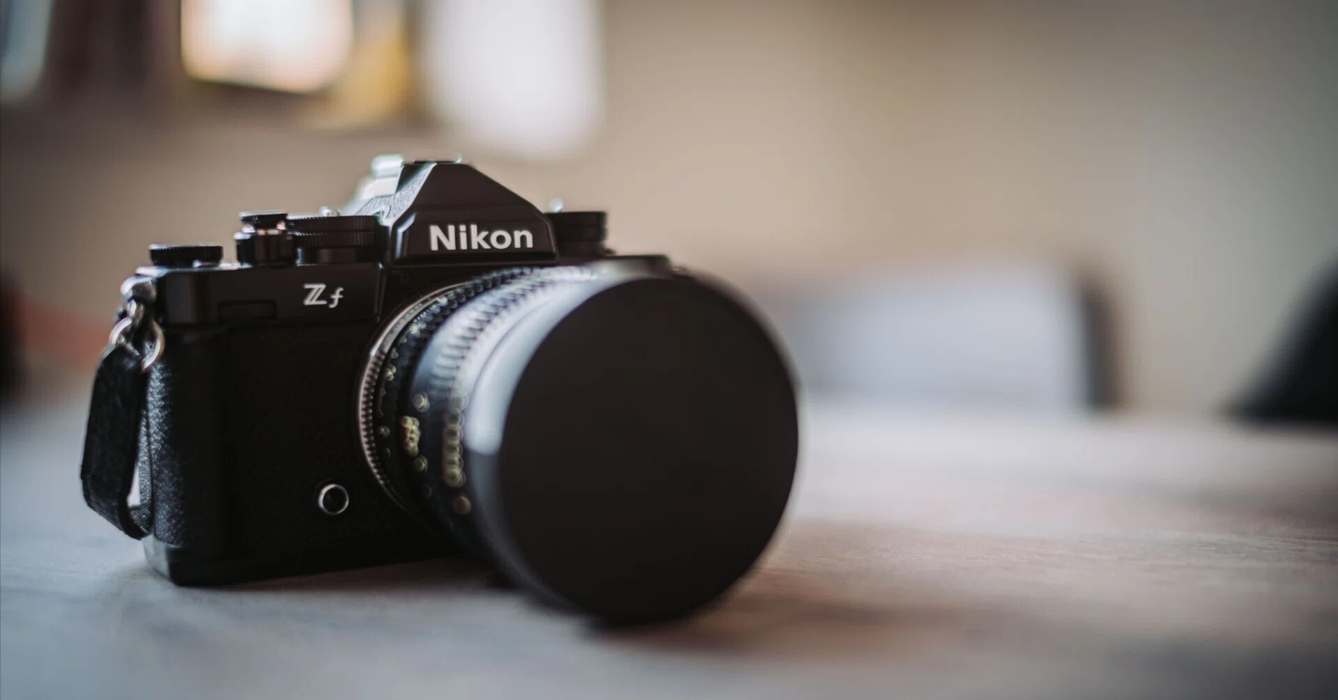 最近お気に入りのNikon Zfとの組み合わせレンズ 【ThypochのSimera-C 