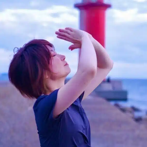 上村ゆい|心とからだを整えるヨガの先生｜鹿児島