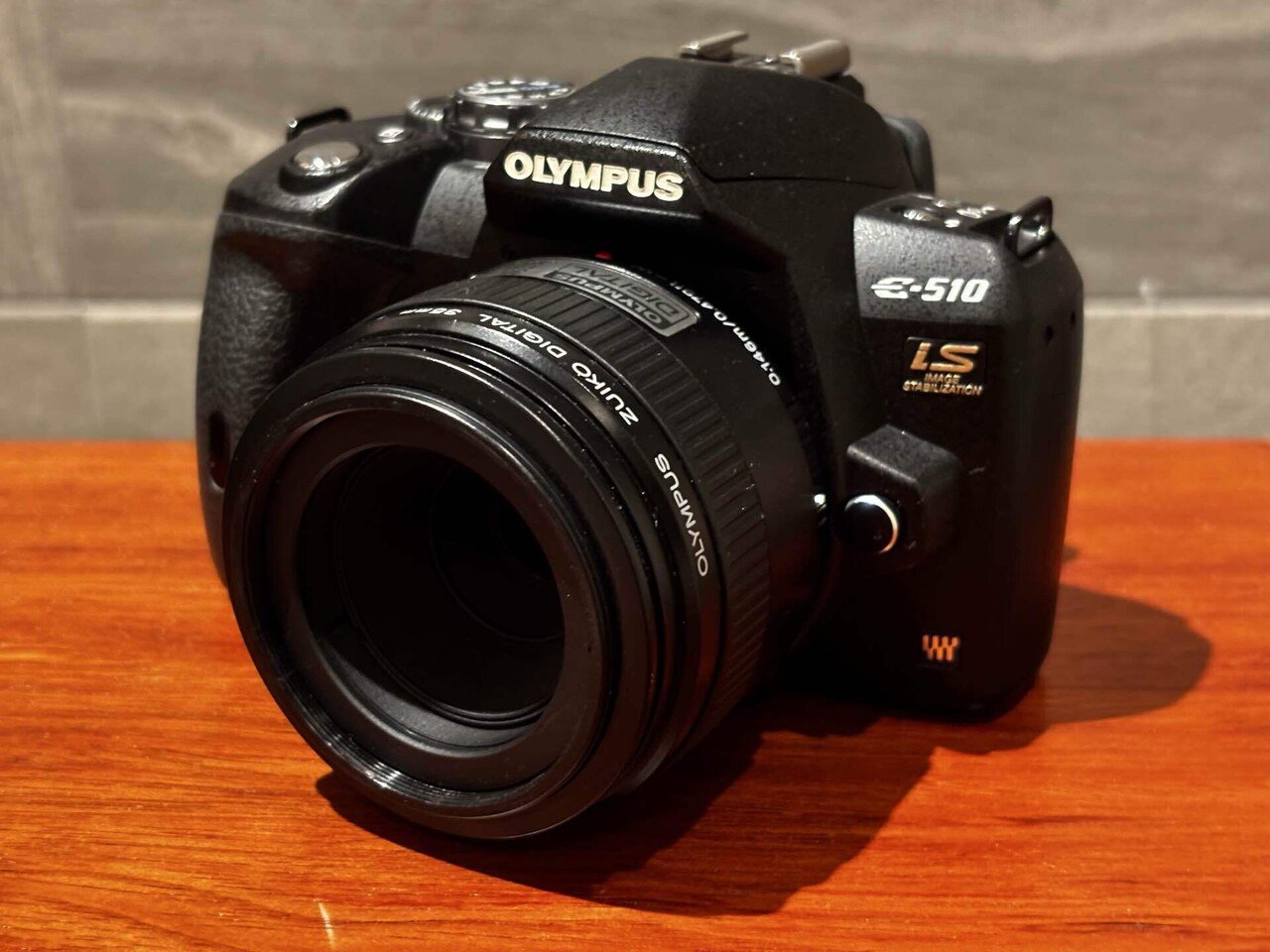 OLYMPUS E-510 + ZUIKO DIGITAL 35mm F3.5 MACRO ｜アラン藤島