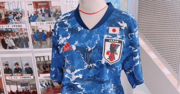 🇯🇵Liverpool FC グッズ情報：日本限定ユニフォームデザインの