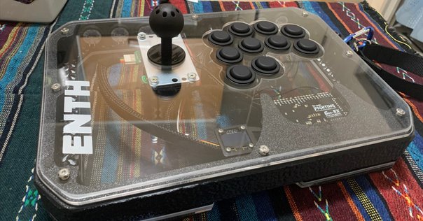 レバーアケコンケース【アケ魂製】（静音ボタン付） レバーアケコンケース【アケ魂製】（静音ボタン付） - メルカリ