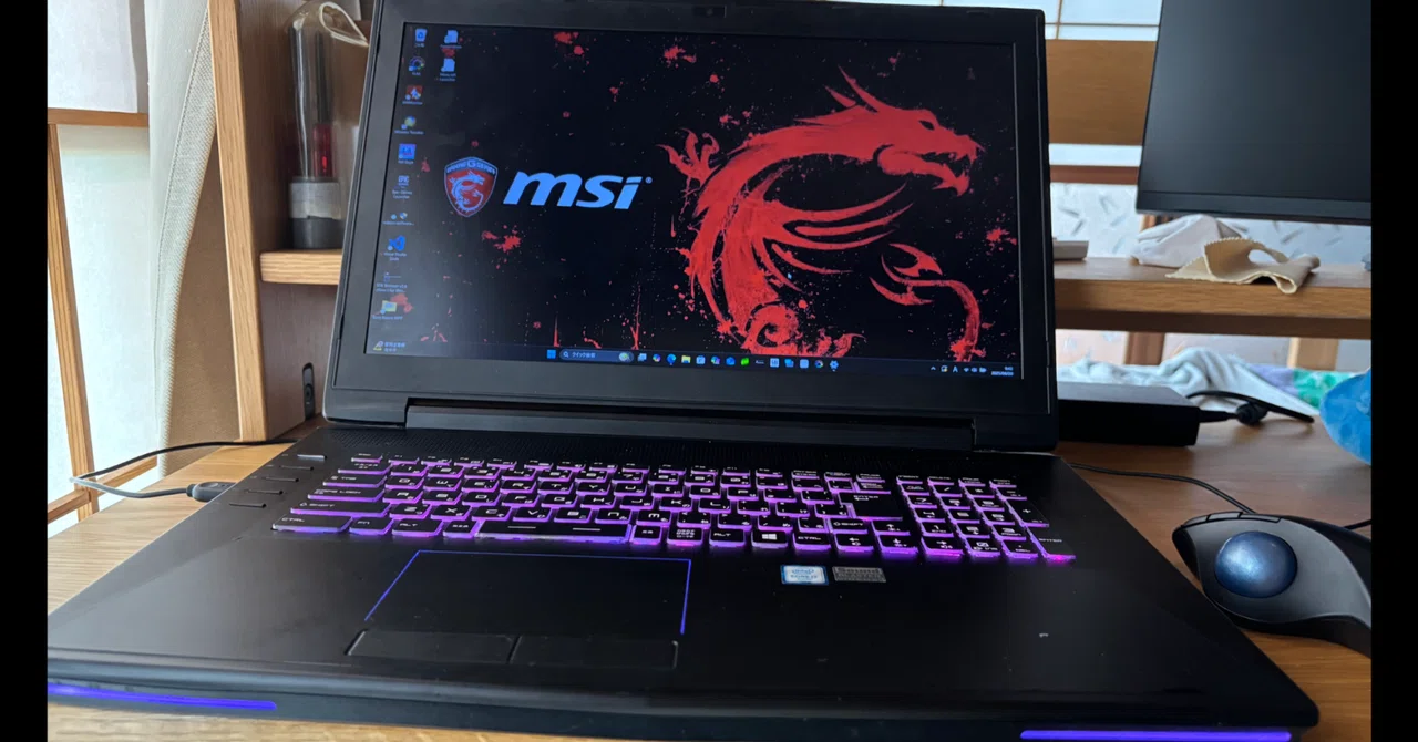 ゲーミングノートパソコン 画面破損 パソコン修理 画面が破損したノートPCの液晶パネル交換事例 ドスパラ