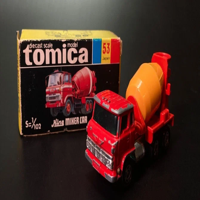 トミカNo.53】1973年発売「日野ミキサー・カー」― 小さなボディに