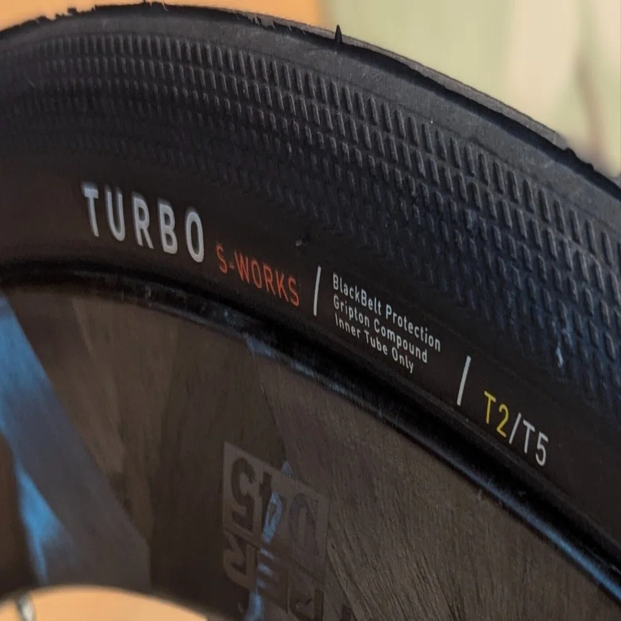 ホビーレーサーに最適な万能タイヤ S-WORKS TURBO T2/T5を1000km