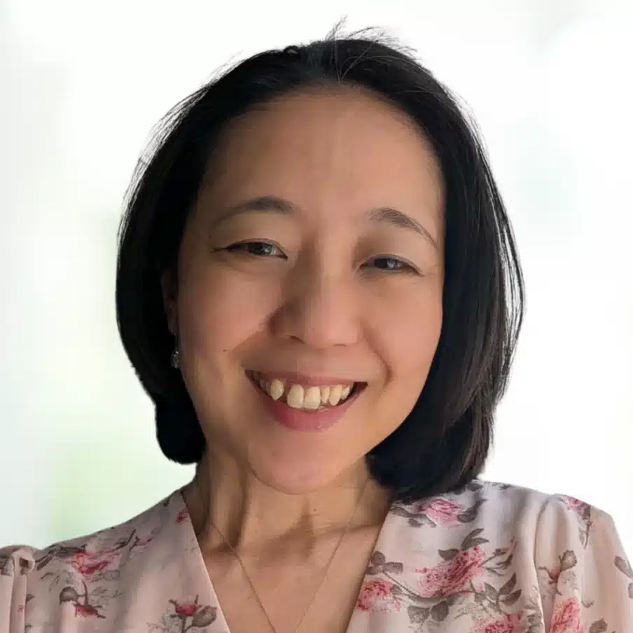 Yoko Ozawa Harmer：感情・ホリスティックヒーラー