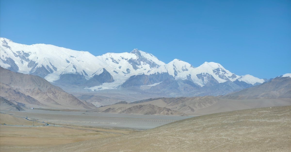 【台付き】カシュガル タクラマカン砂漠 タシュクルガンの石 台付き】カシュガル タクラマカン砂漠 タシュクルガンの石